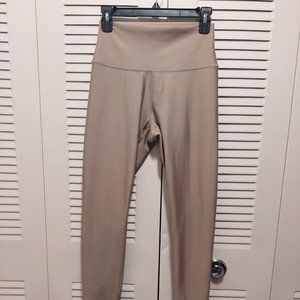 ALO Yoga Women's Leggings Size Large Light Brown - Beige Full Length Activewear